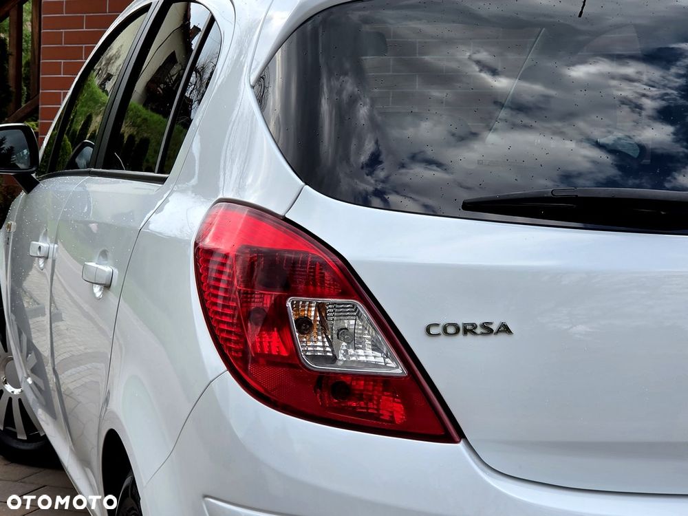 Opel Corsa 1.2 16V EcoFLEX Start-Stop 150 Jahre - 19