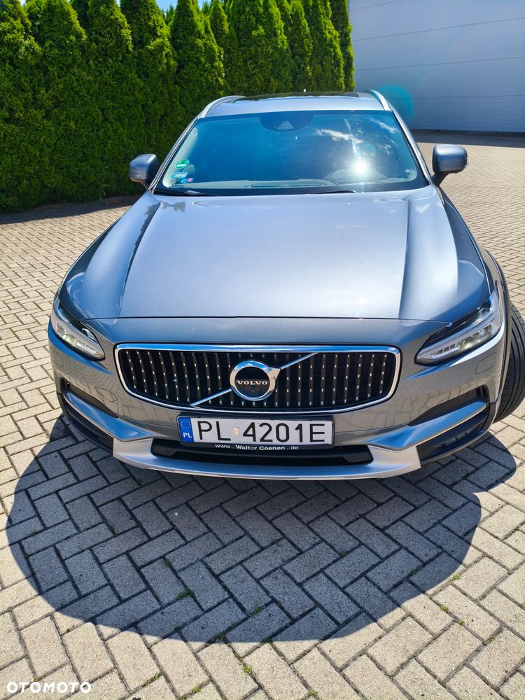 Volvo V90 B5 D AWD Geartronic Momentum Pro - 2