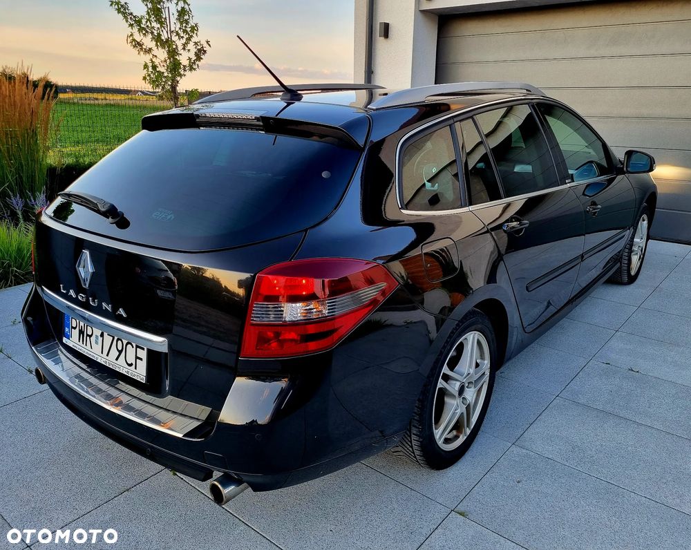 Renault Laguna 2.0 dCi Initiale - 12