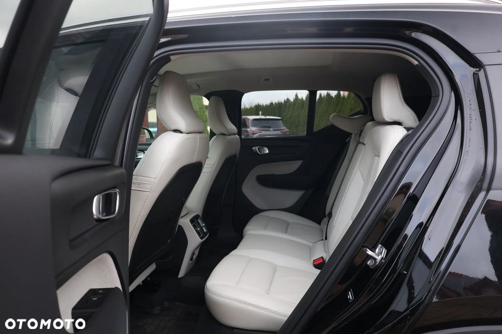 Volvo XC 40 T5 AWD Momentum - 13