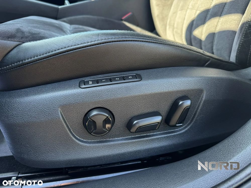 Skoda Superb 2.0 TDI DSG Style - 19
