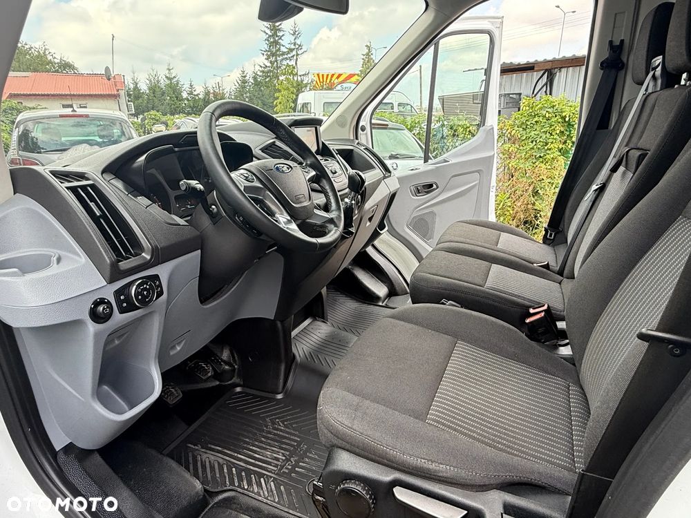 Ford Transit - 9