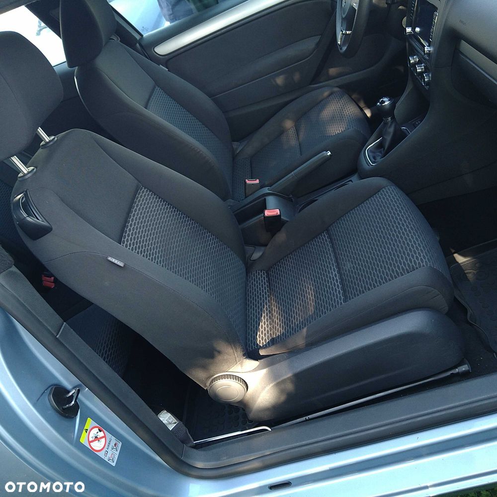 Volkswagen Golf - 4