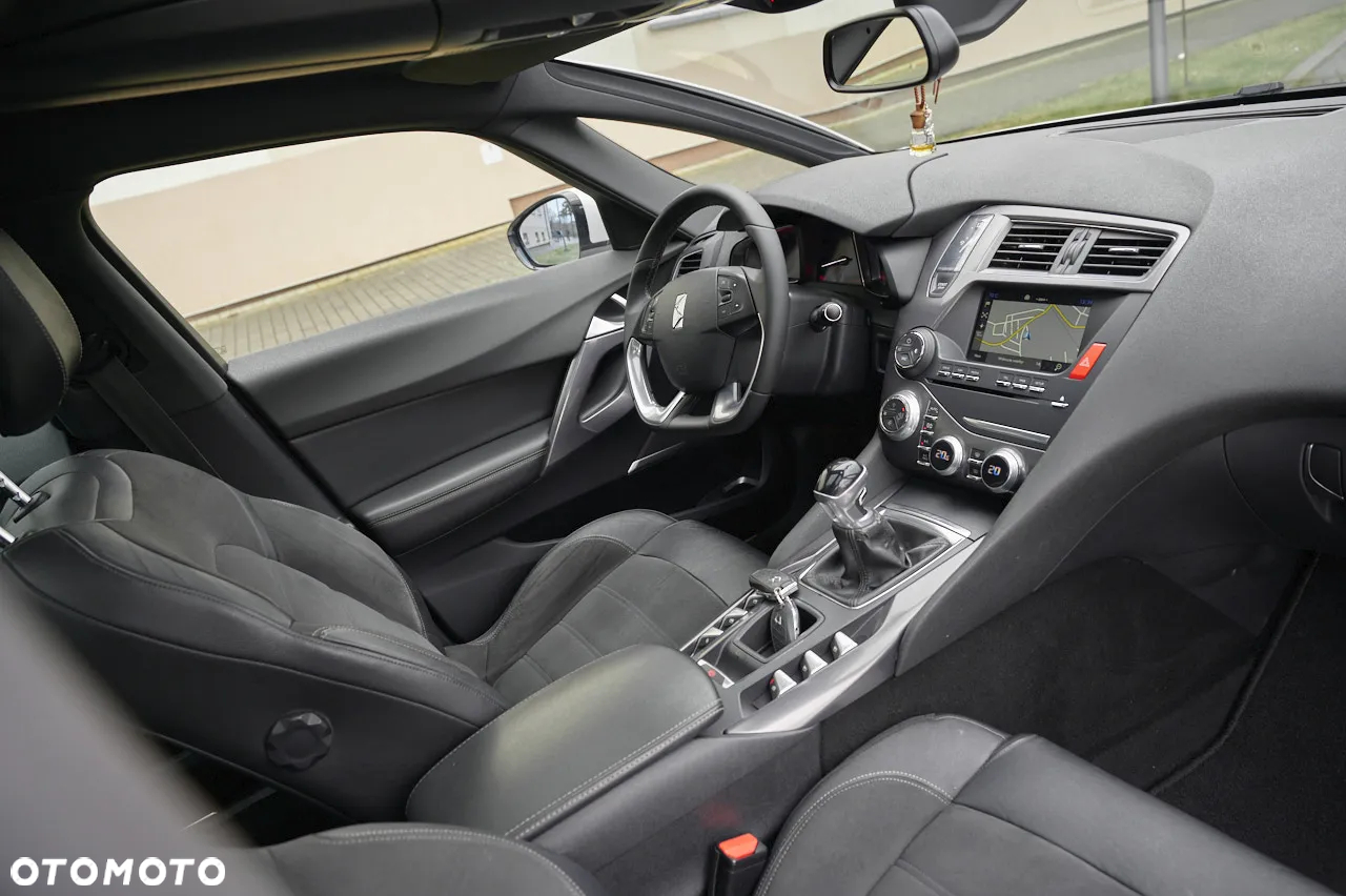 Citroën DS5 BlueHDi 150 Sport Chic - 2