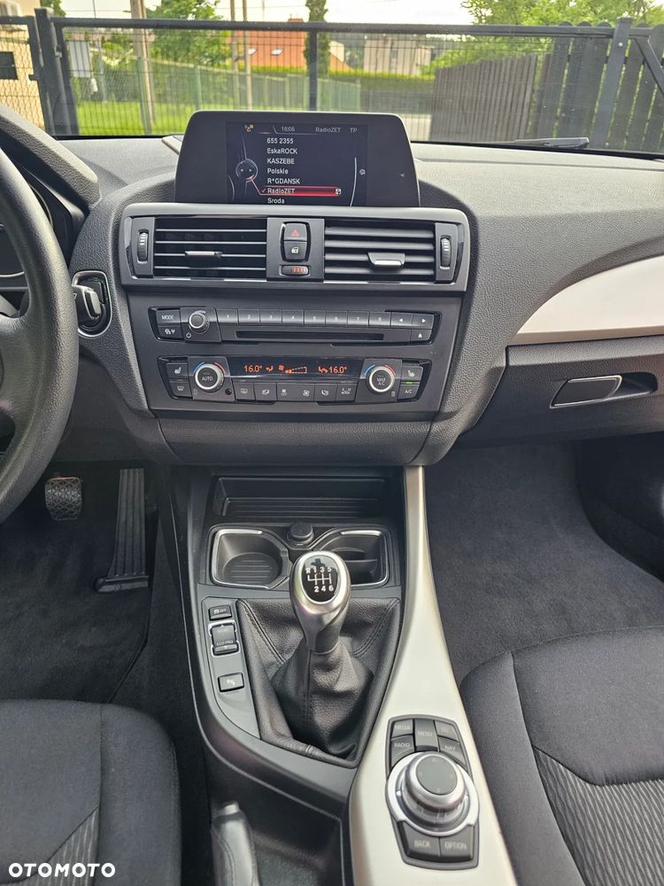 BMW Seria 1 118d xDrive Sport Line - 15