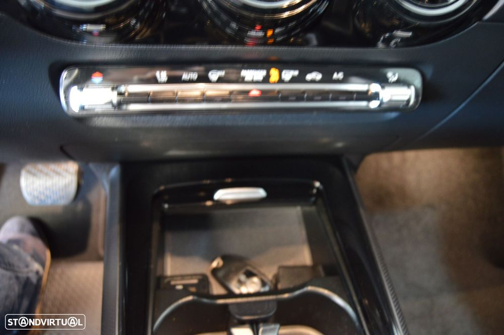 Mercedes-Benz GLA 180 - 26