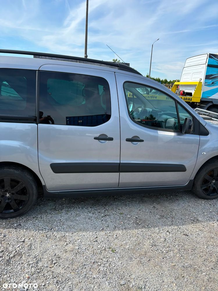 DRZWI PRZEDNIE PRAWE CITROEN BERLINGO/PARTNER II/III KCAC