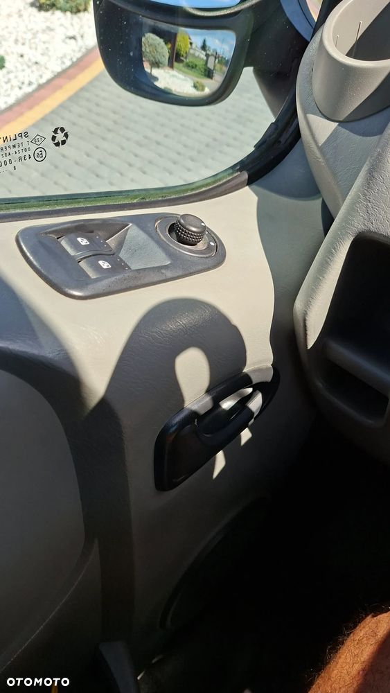 Opel Vivaro L1H1 Tour - 26