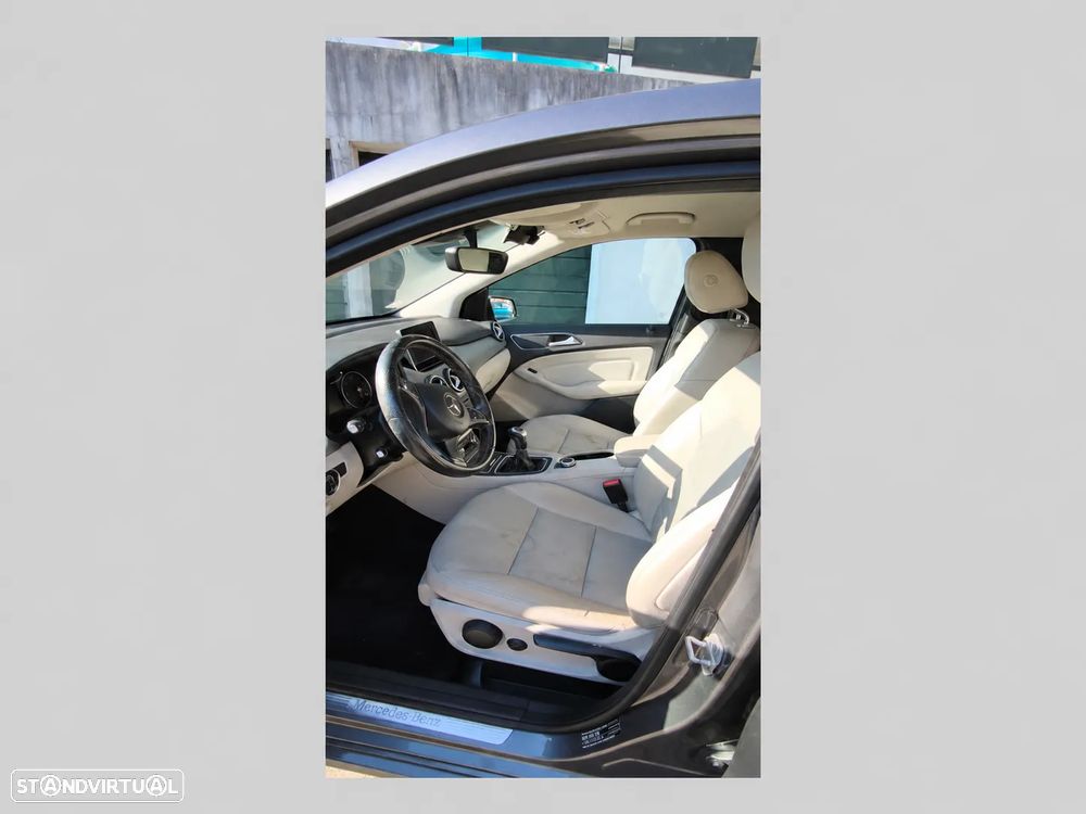 Mercedes-Benz B 200 - 9
