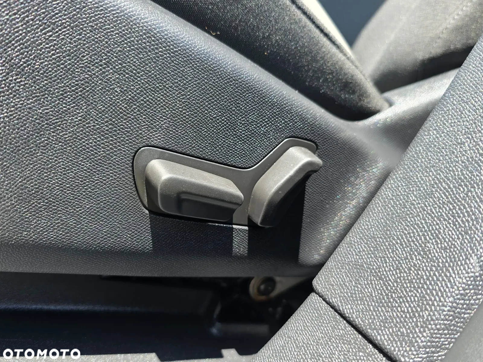 Citroën C5 Aircross Hybrid 225 e-EAT8 ë-SERIES - 8