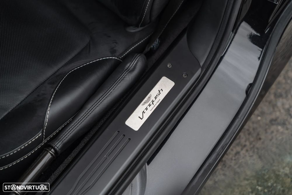 Aston Martin Vanquish - 18