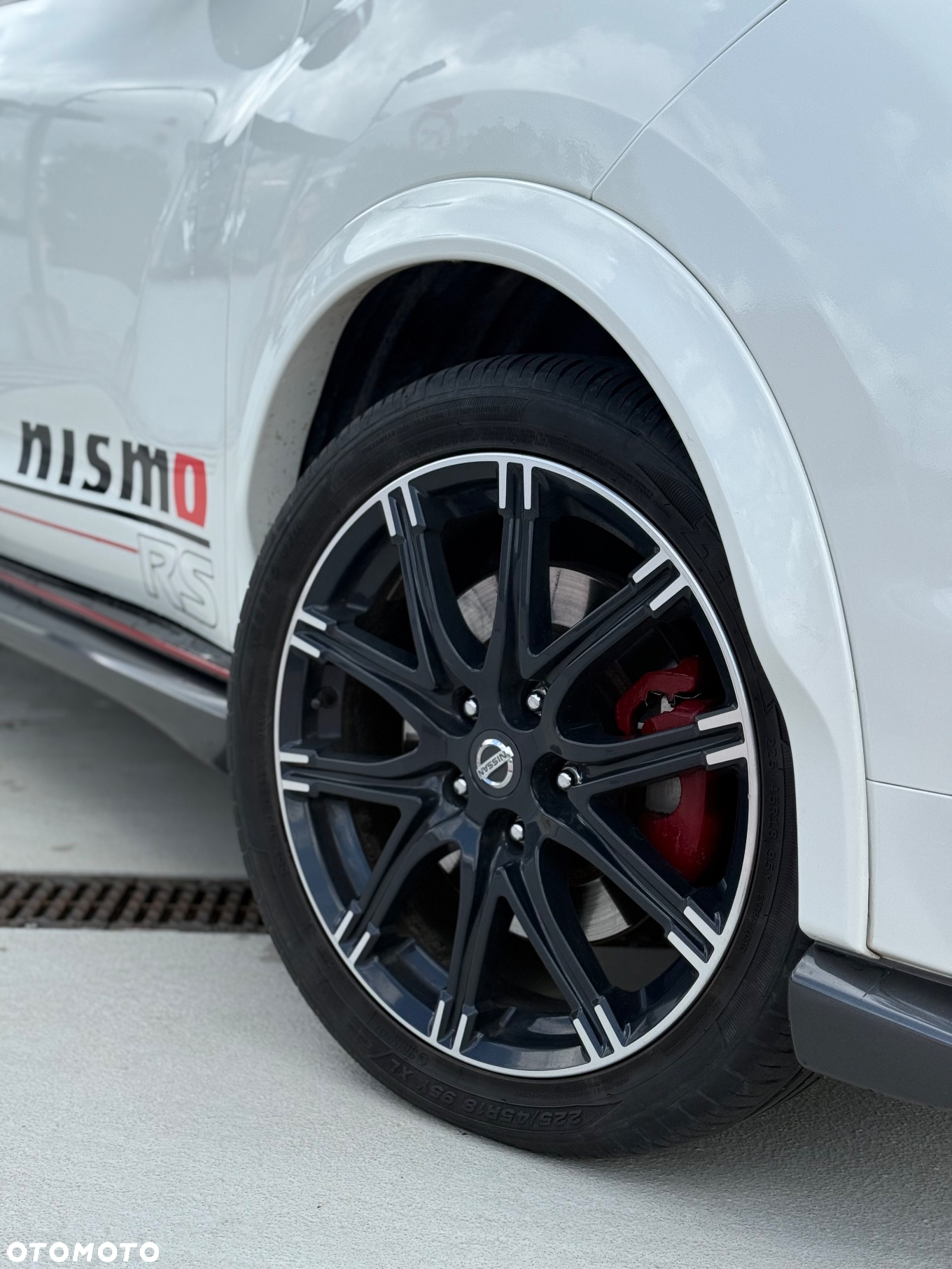 Nissan Juke 1.6 DIG-T Nismo RS 4WD Xtronic EU6 - 18