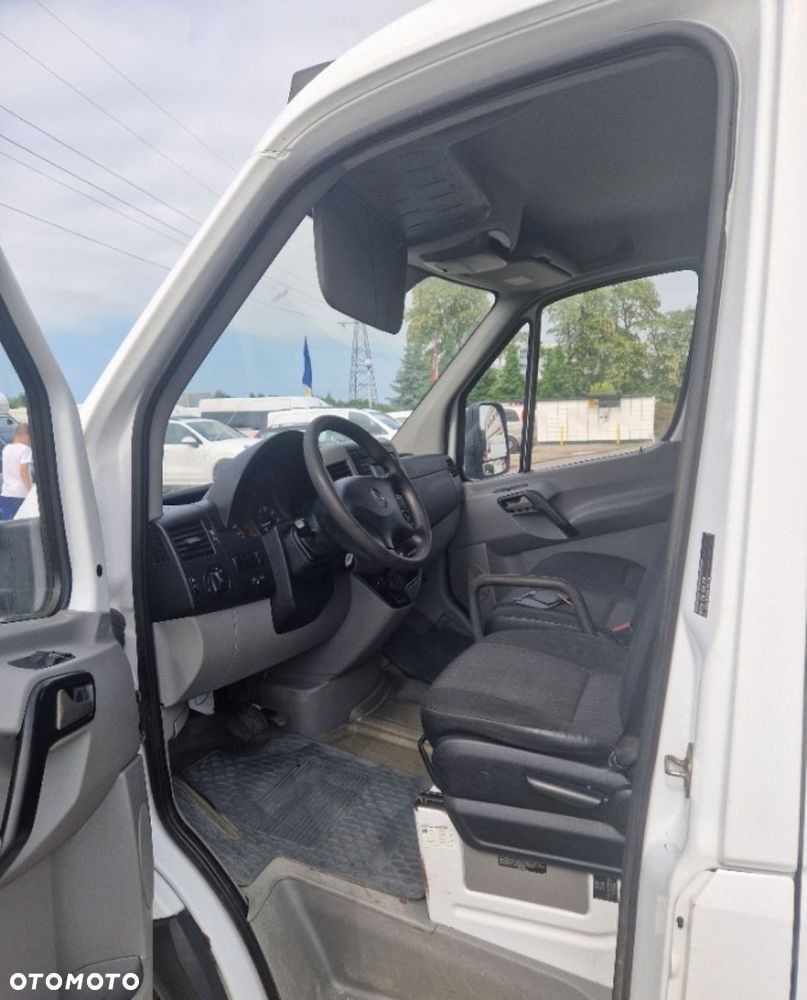 Mercedes-Benz SPRINTER - 6