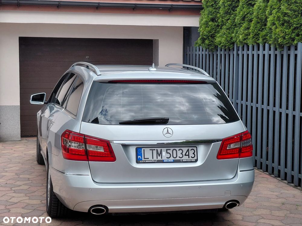 Mercedes-Benz Klasa E 300 CDI DPF BlueEFFICIENCY 7G-TRONIC Elegance - 10