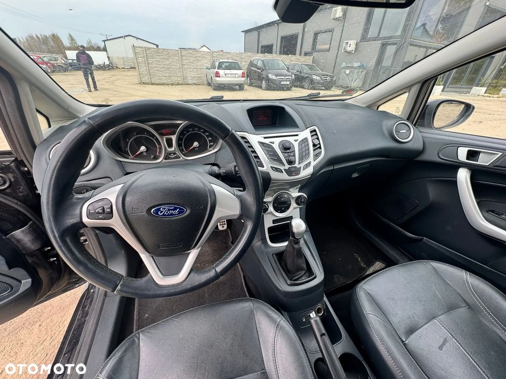 Ford Fiesta 1.4 Titanium EU5 - 4