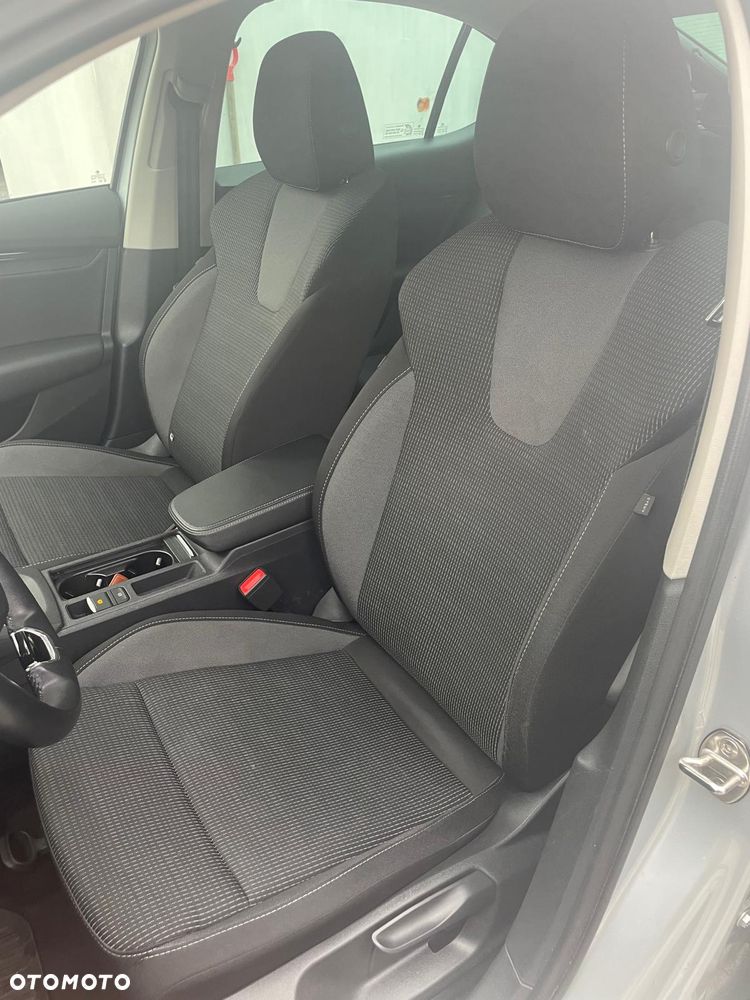 Skoda Octavia 2.0 TDI Ambition DSG - 8