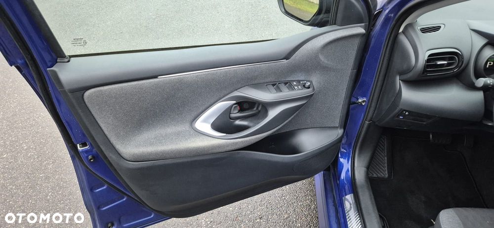 Toyota Yaris Hybrid 1.5 Selection Style - 27