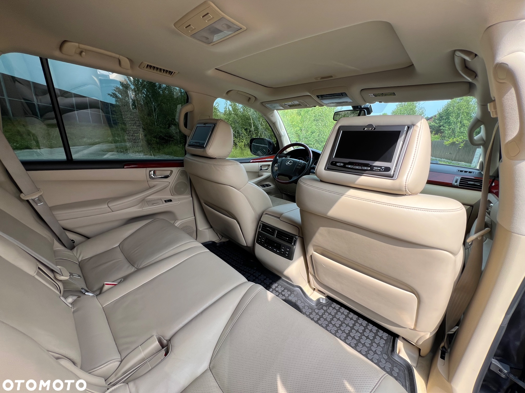 Lexus LX 570 - 22