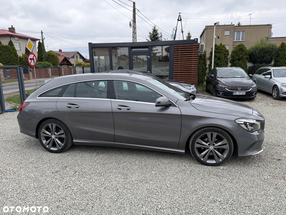 Mercedes-Benz CLA 180 Urban - 9