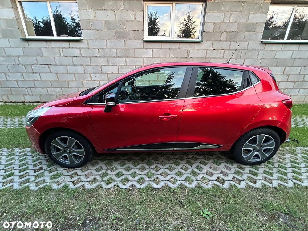 Renault Clio 1.2 16V 75 Life - 5
