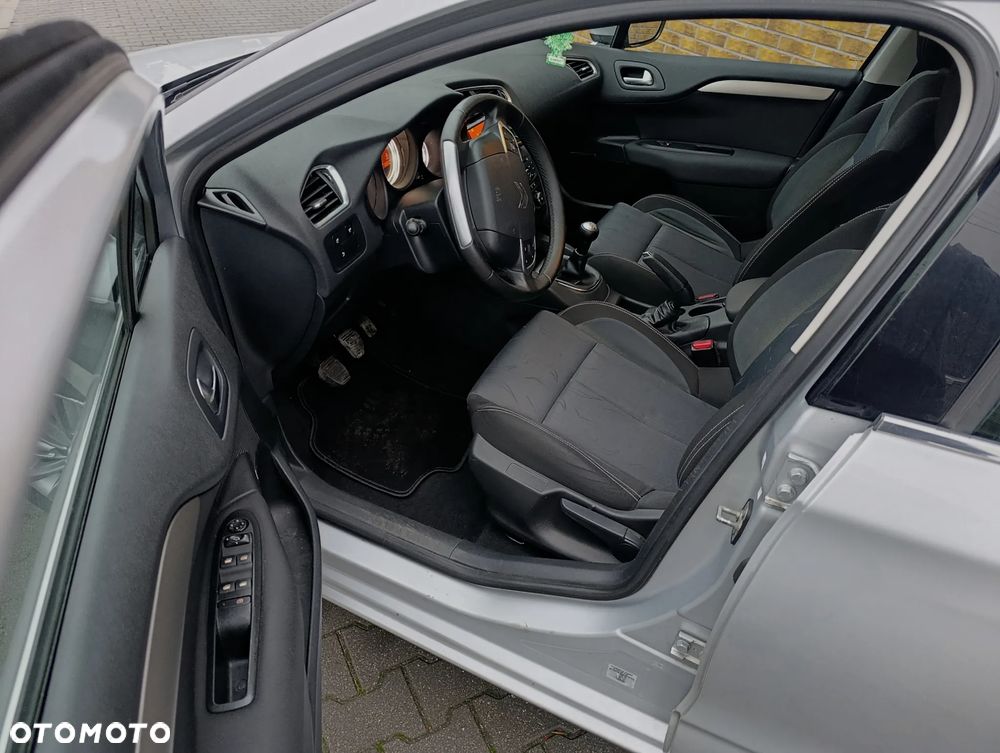 Citroën C4 1.6 VTi Attraction - 5