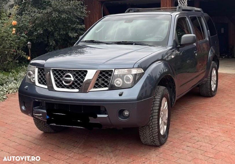Nissan Pathfinder - 1