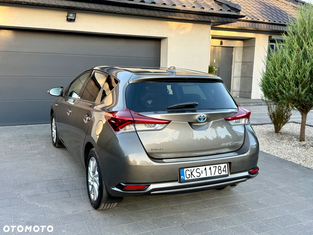 Toyota Auris - 25