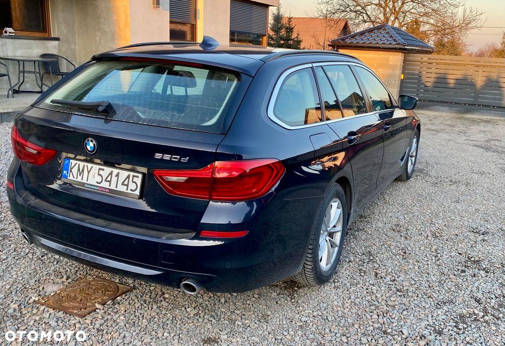 BMW Seria 5 520d Sport Line sport - 4