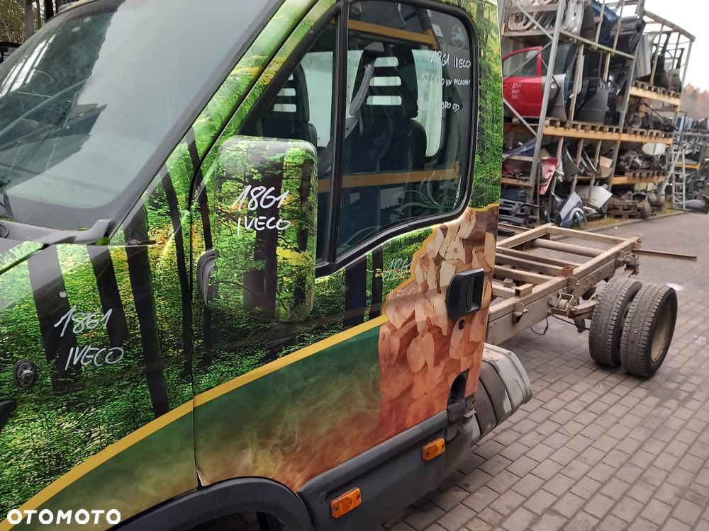 IVECO DAILY LUSTERKO LEWE PRZEDNIE LEWY PRZÓD - 4