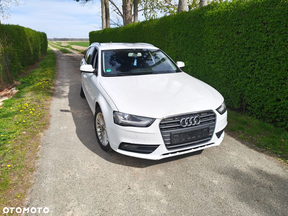 Audi A4 Avant 2.0 TDI 120g DPF Attraction - 1