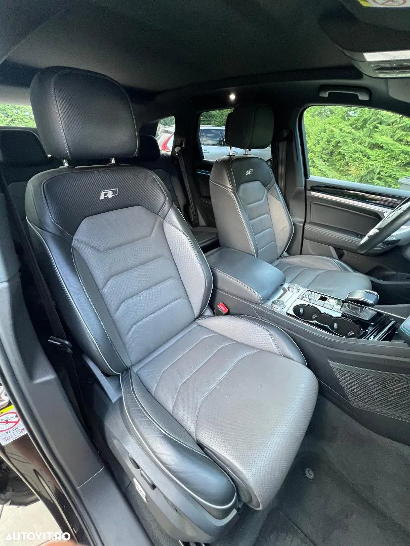 Volkswagen Touareg V6 TSI R-Style - 10