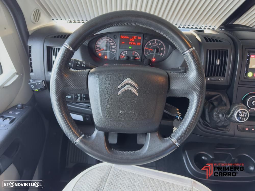 Adria Twin 600 SPT cama transversal - 29