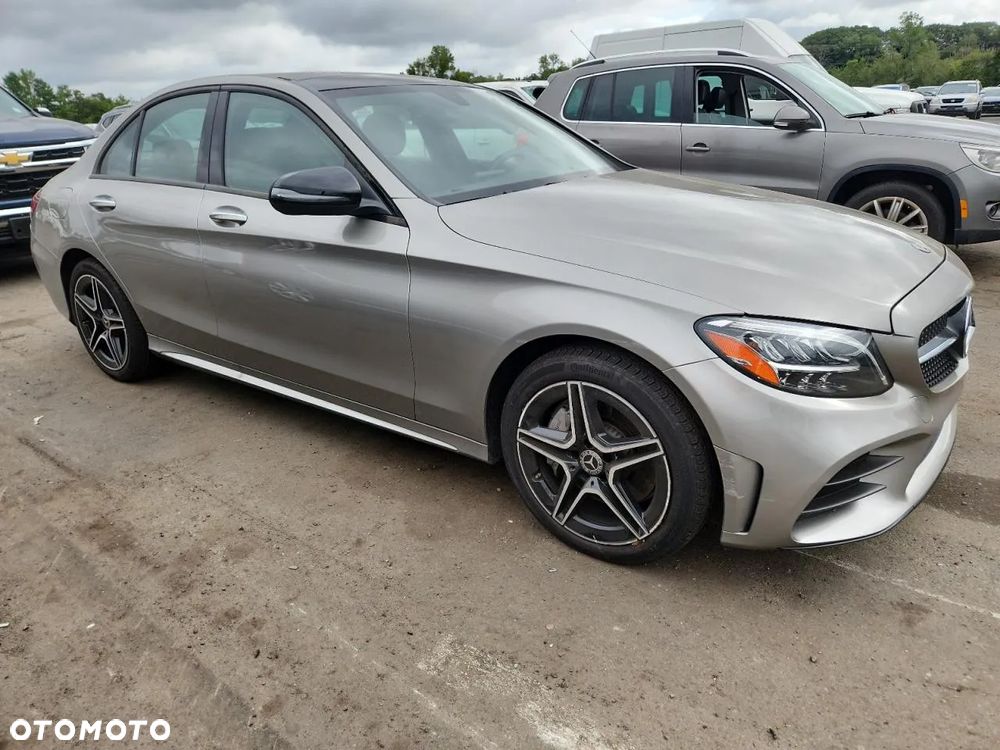Mercedes-Benz Klasa C 300 9G-TRONIC Exclusive - 4