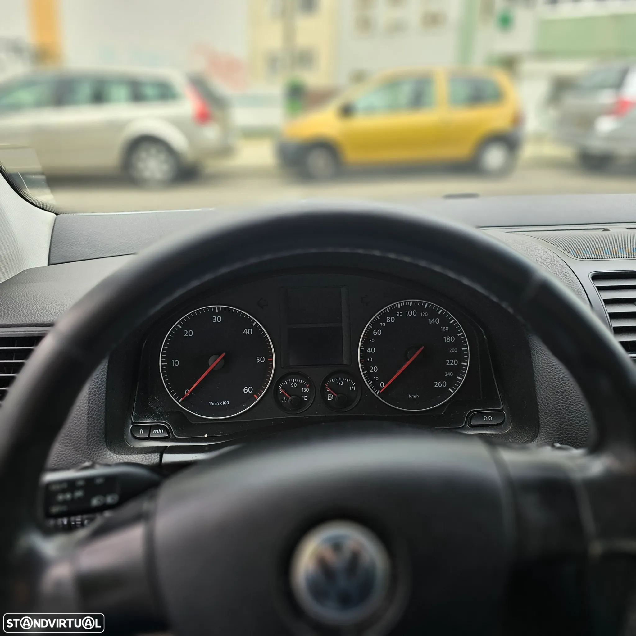 VW Golf 1.9 TDi Confortline DSG - 13