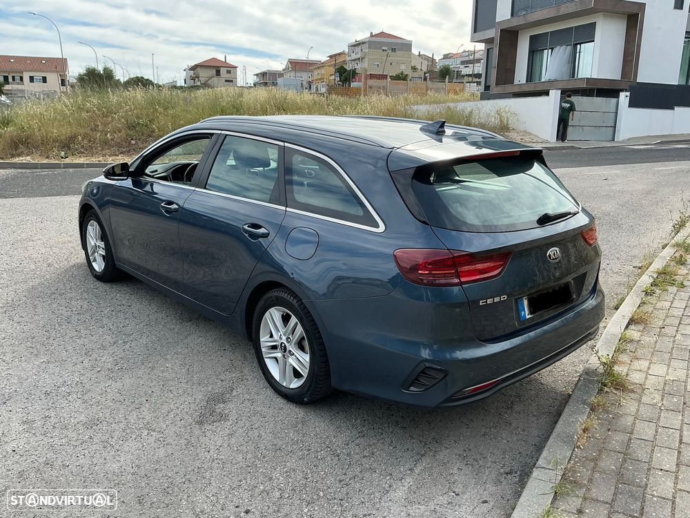 Kia Ceed SW 1.6 CRDi (48V Mild-Hybrid) Platinum - 3