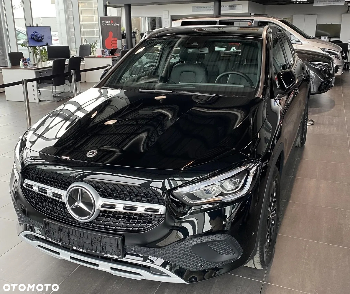 Mercedes-Benz GLA 200 Business Edition - 2