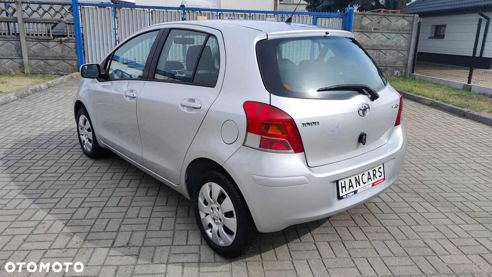 Toyota Yaris 1.0 VVT-i Cool - 4