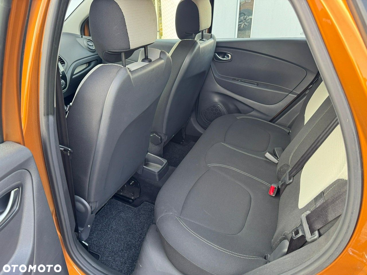 Renault Captur - 23