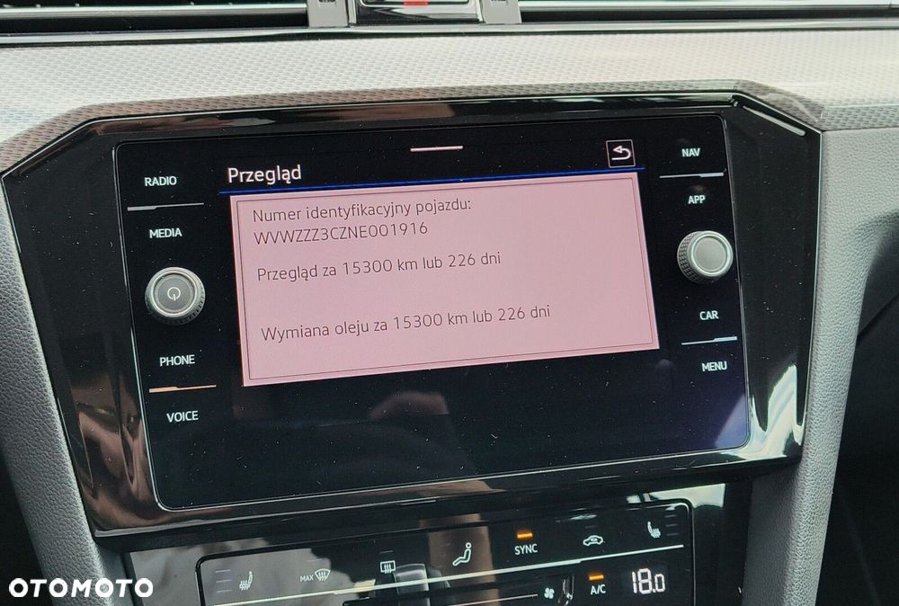 Volkswagen Passat - 22