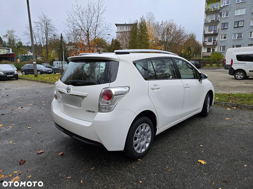 Toyota Verso 2.0 D-4D Active - 6
