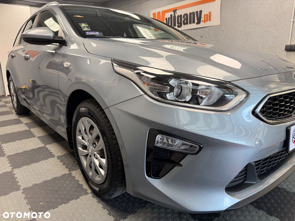 Kia Ceed - 23