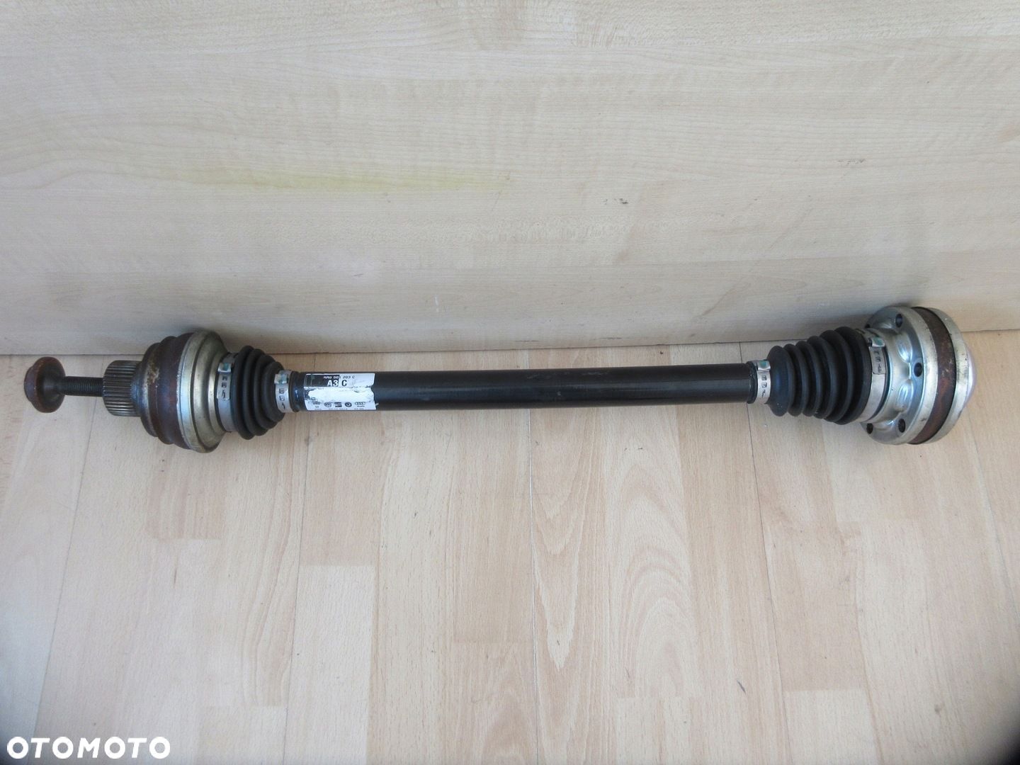 AUDI Q5 A6 A7 półoś prawa prawy tył 8R0501203C - 1