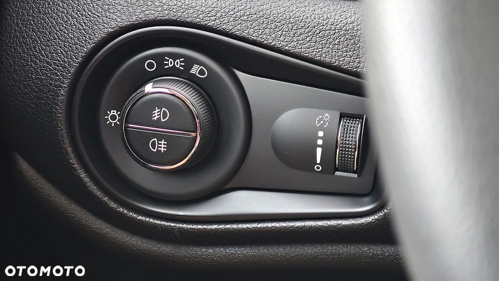 Jeep Renegade - 23