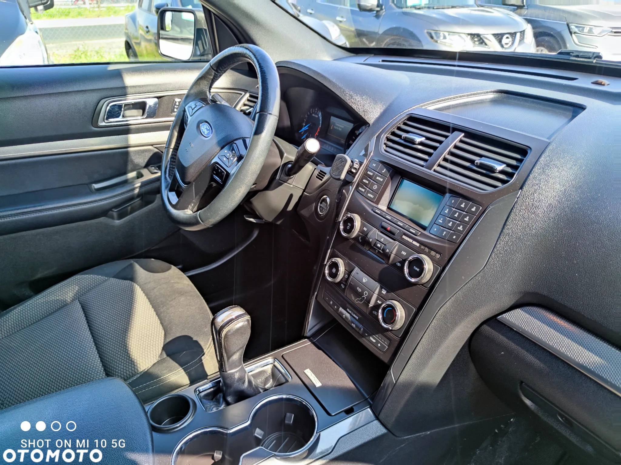 Ford Explorer - 12