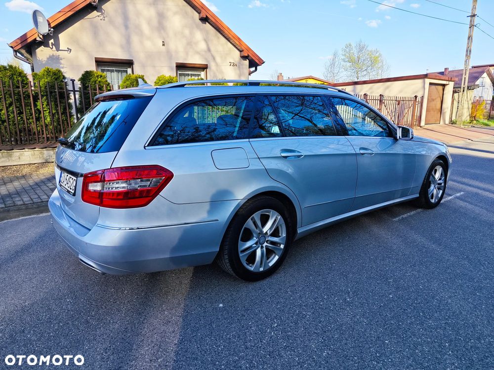 Mercedes-Benz Klasa E 200 CGI BlueEffICIENCY Avantgarde - 12