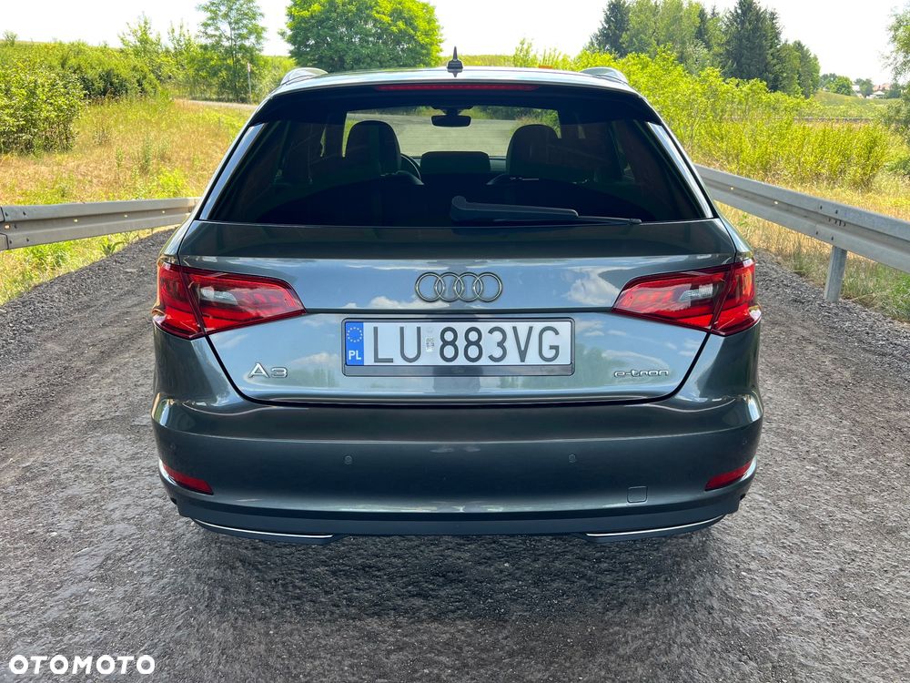 Audi A3 Sportback 1.4 TFSI e-tron S line Sportpaket - 4