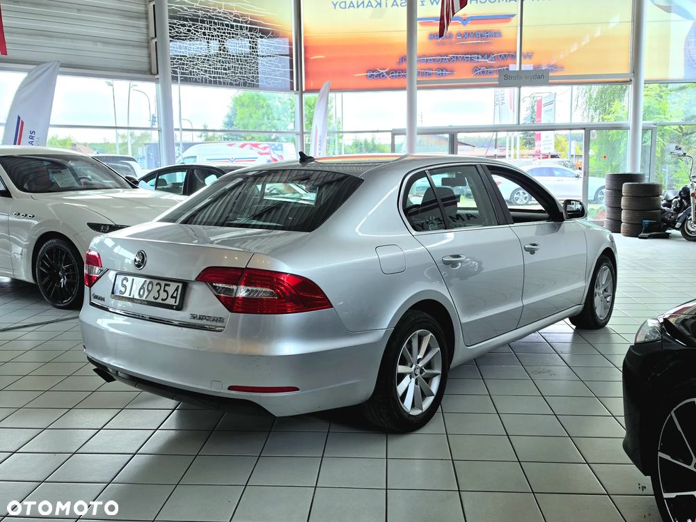 Skoda Superb 2.0 TDI Elegance DSG - 7