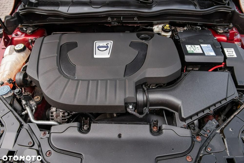 Volvo V40 D4 Kinetic - 28