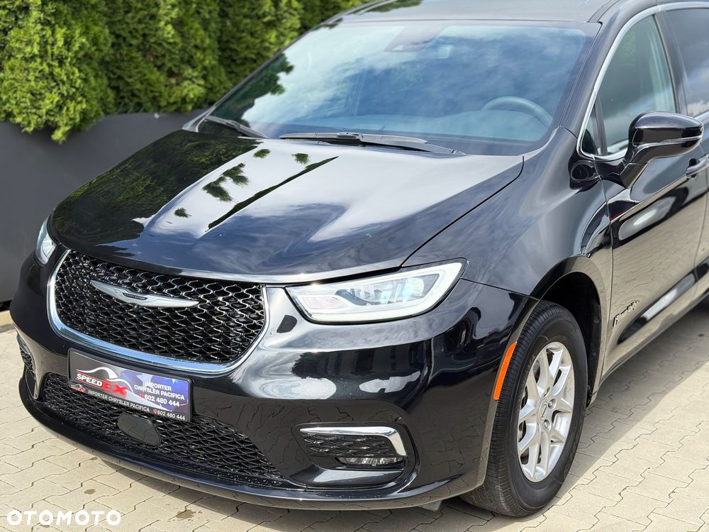 Chrysler Pacifica - 3