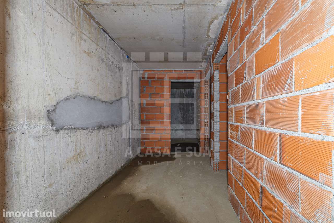 Moradia T4+1 em construção na 1ª linha do mar c/ piscina, V. N. Gaia - Grande imagem: 4/35